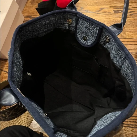 Elegant “C”bag Navy Tweed Women's Tote Bag - Picture 3 of 3